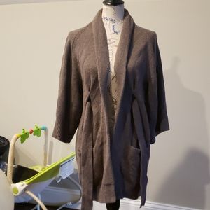 A pea in the pod collection tie long sweater